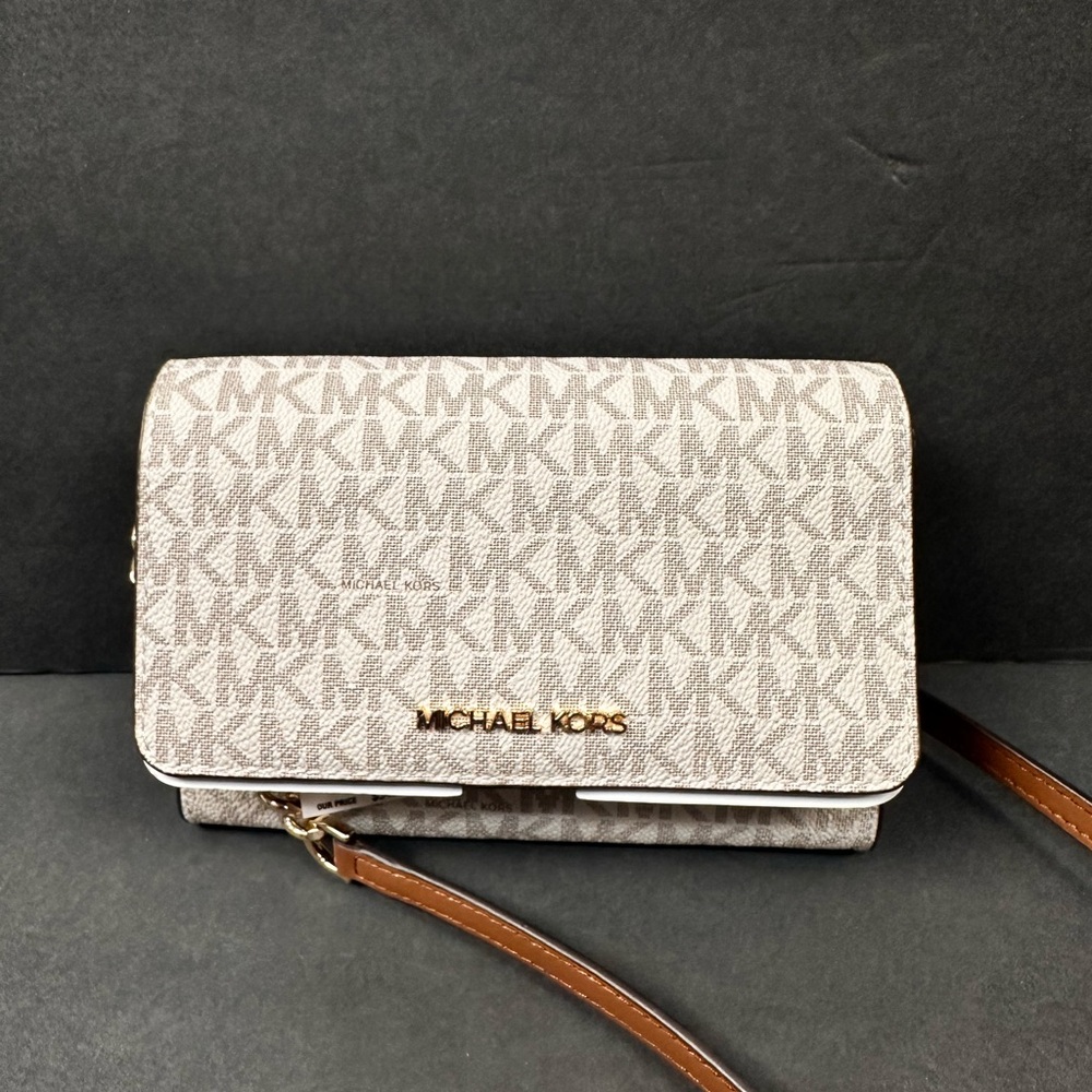Michael‎ Kors Jet Set Travel Multifunction Phone Crossbody